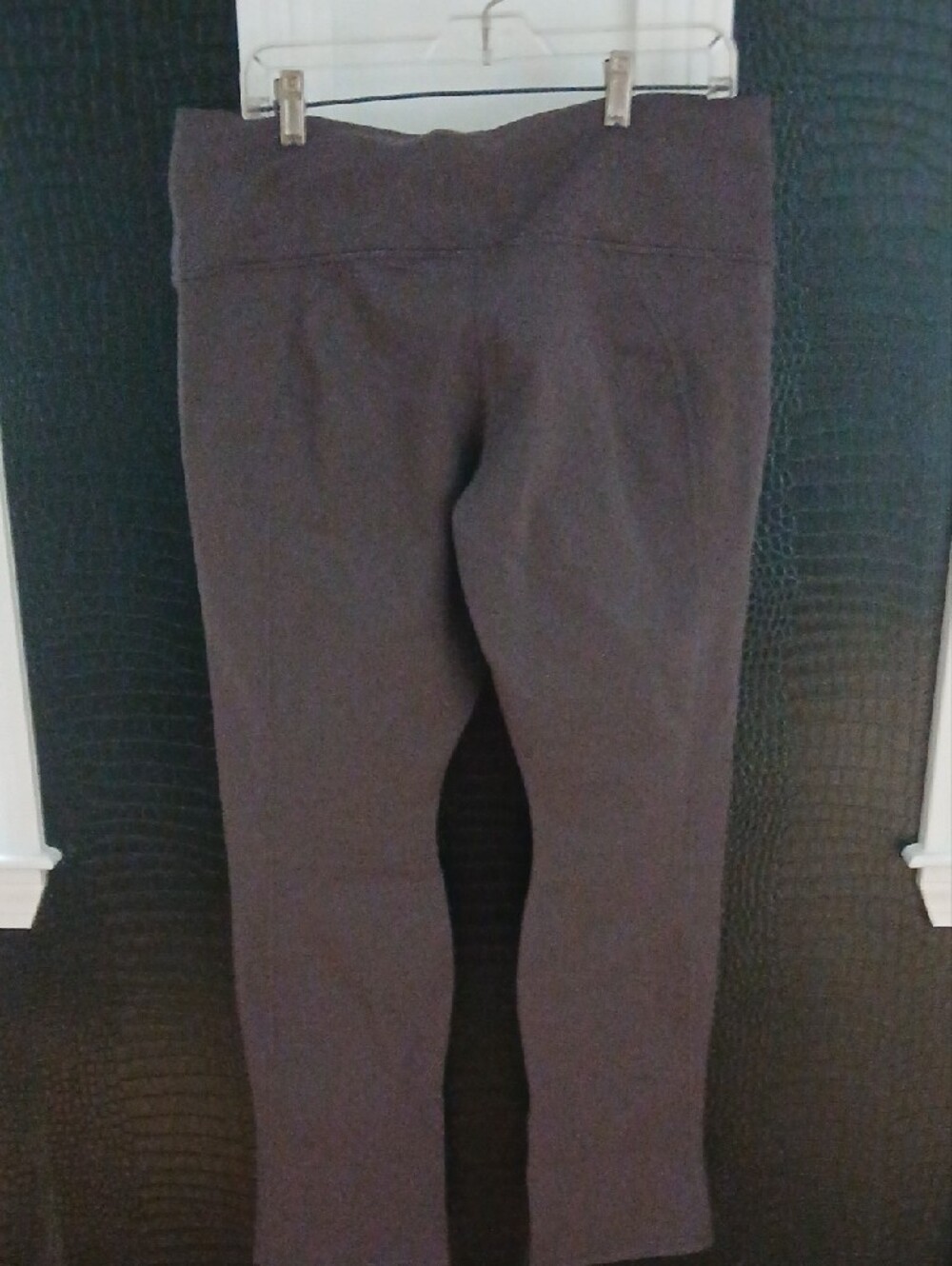 YITTY Brown High-Waist Stretch Leggings with Branded Tag - Picture 2 of 6